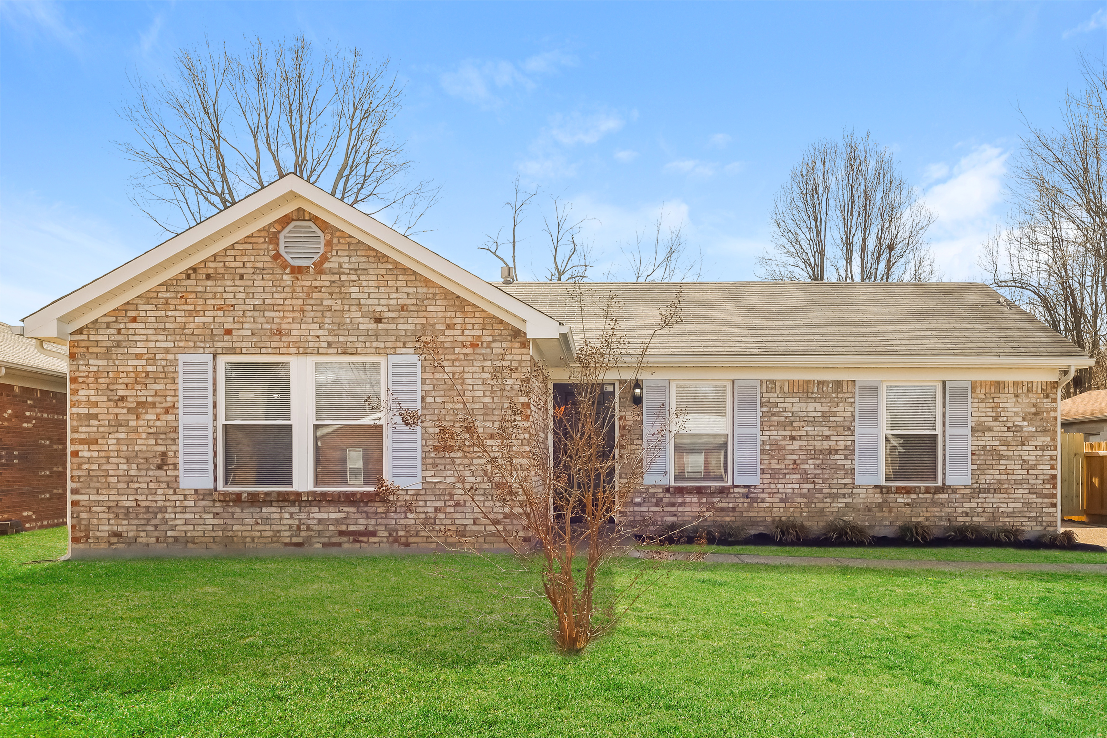 3121 Pine Trace Ct Louisville, KY 40272